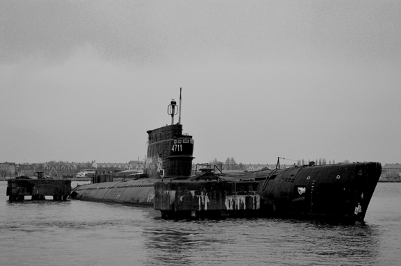 Sous marin dans le port d'Amsterdam - quartier NDSM