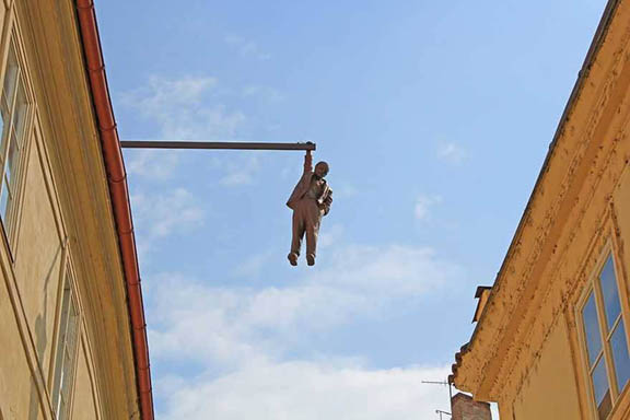 Man Hanging Out, Prague, République Tchèque