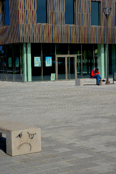 Mauvaise humeur sur l’esplanade du quartier de la gare de Mulhouse