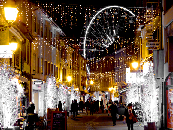 Illumination de Noël, rue Henriette à Mulhouse