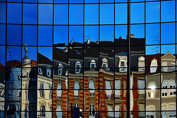 Reflet Grand Rex à Mulhouse à l'heure bleue - photo Ray Mond