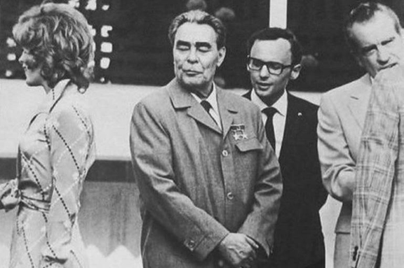 Leonid Brezhnev, Richard Nixon and Jill St John (Bond girl in Diamonds Are Forever)