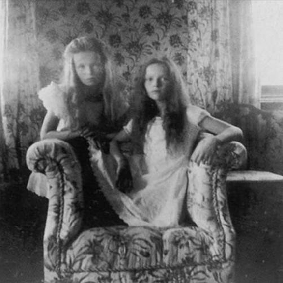 Olga and Tatiana Romanova